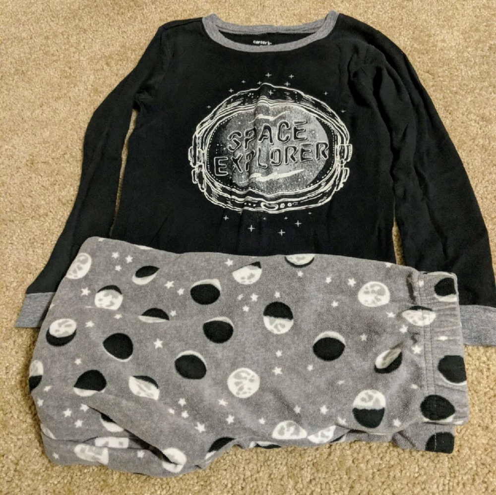 Carter's Boys Pajama set Size 8